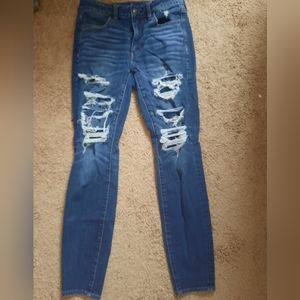 Distressed American Eagle skinny jeans